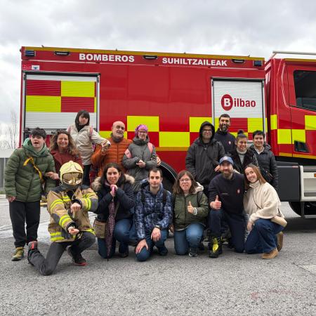 Visita al Servicio de Bomberos y Bomberas de Bilbao Visita al Servicio de Bomberos y Bomberas de Bilbao